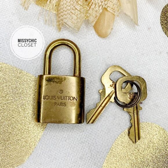 Louis Vuitton Padlock and Key - Picture 2 of 4